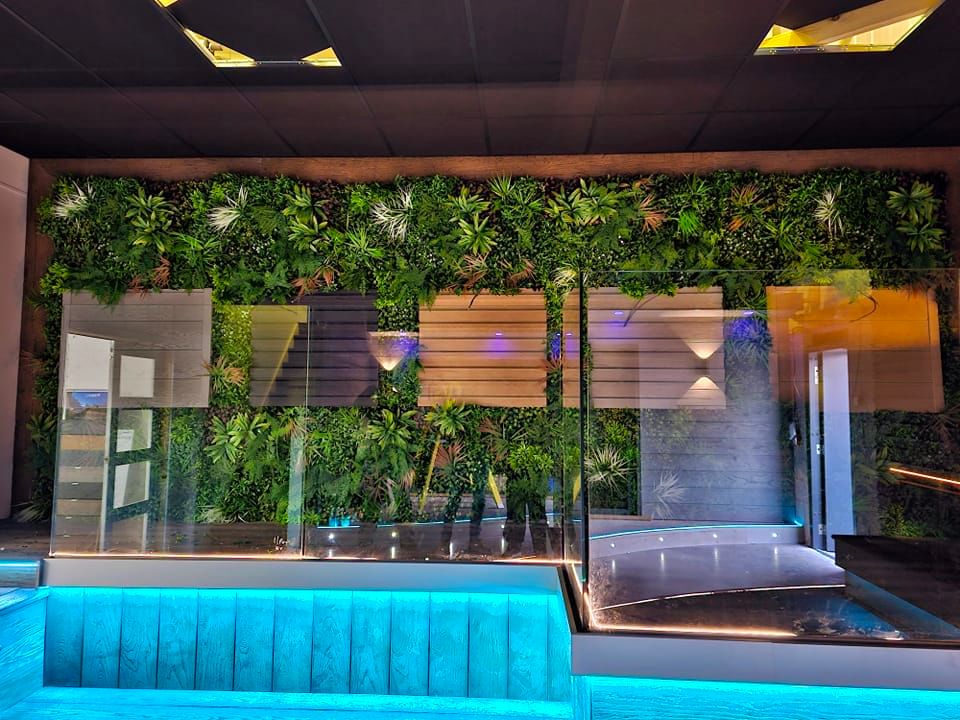 Luxury Wild Tropics Artificial Vertical Garden 40