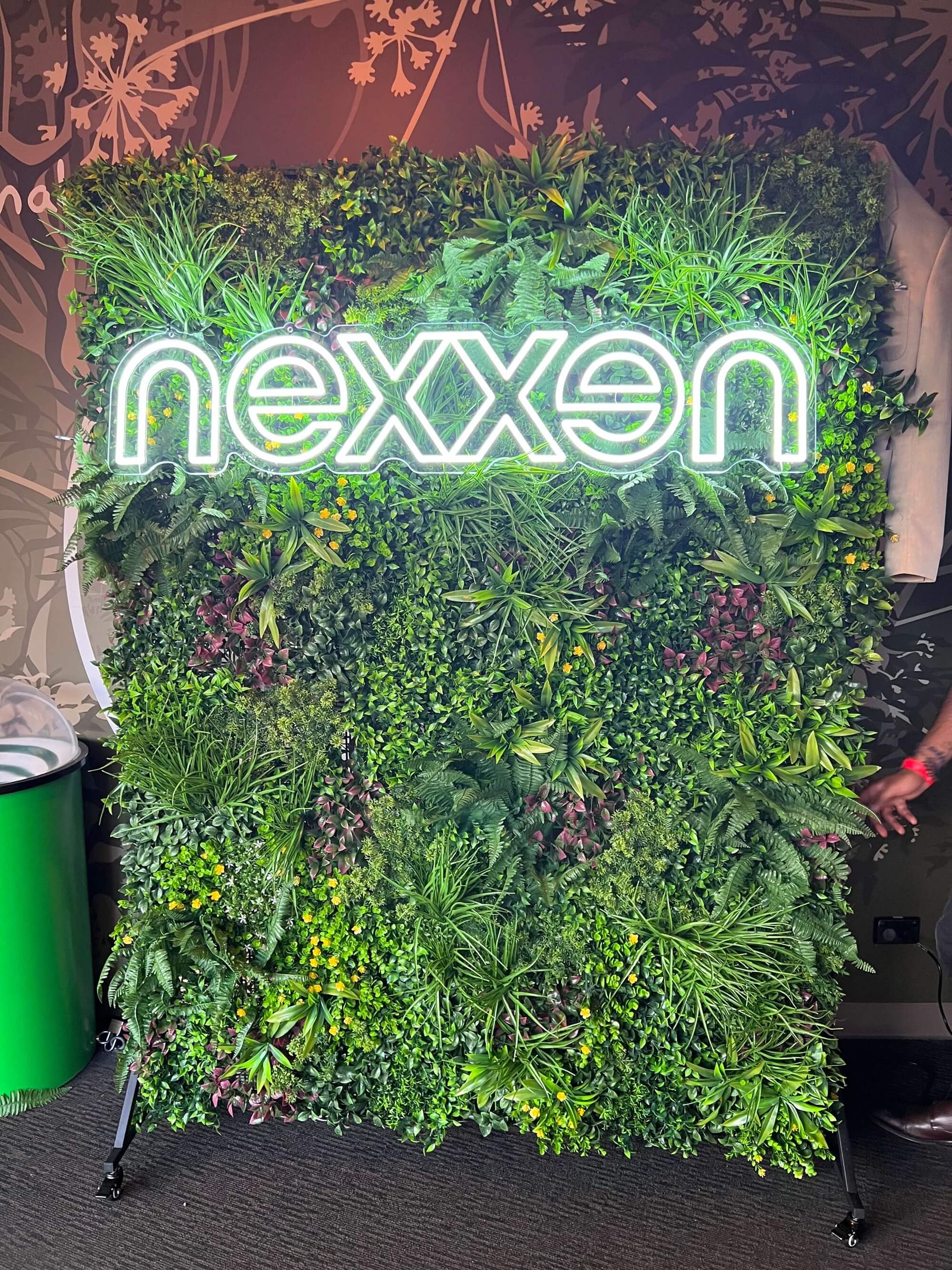 Luxury Country Fern Artificial Vertical Garden 40