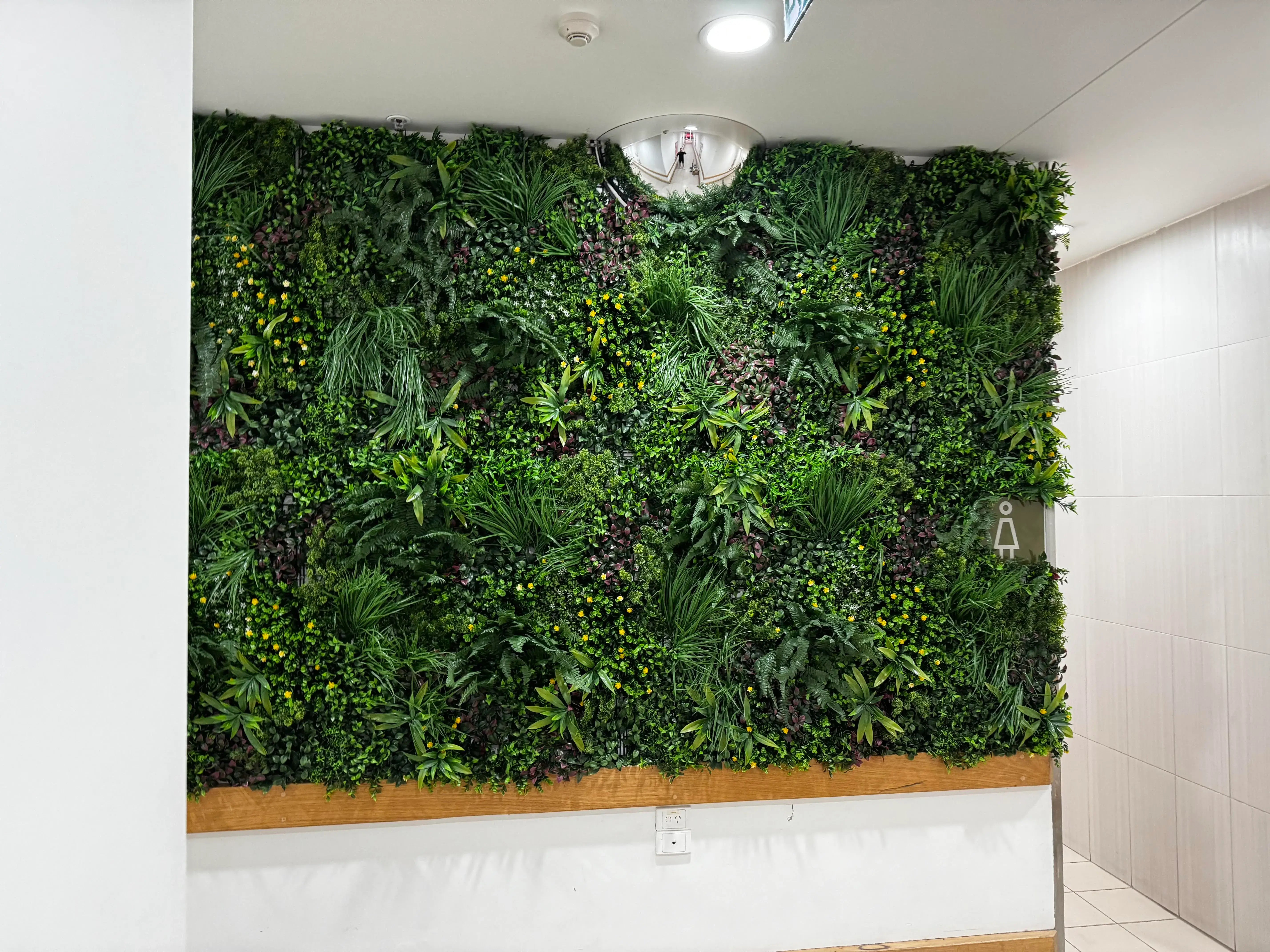 Luxury Country Fern Artificial Vertical Garden 40