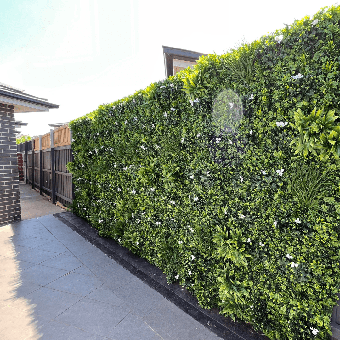 Luxury White Oasis Artificial Vertical Garden 40