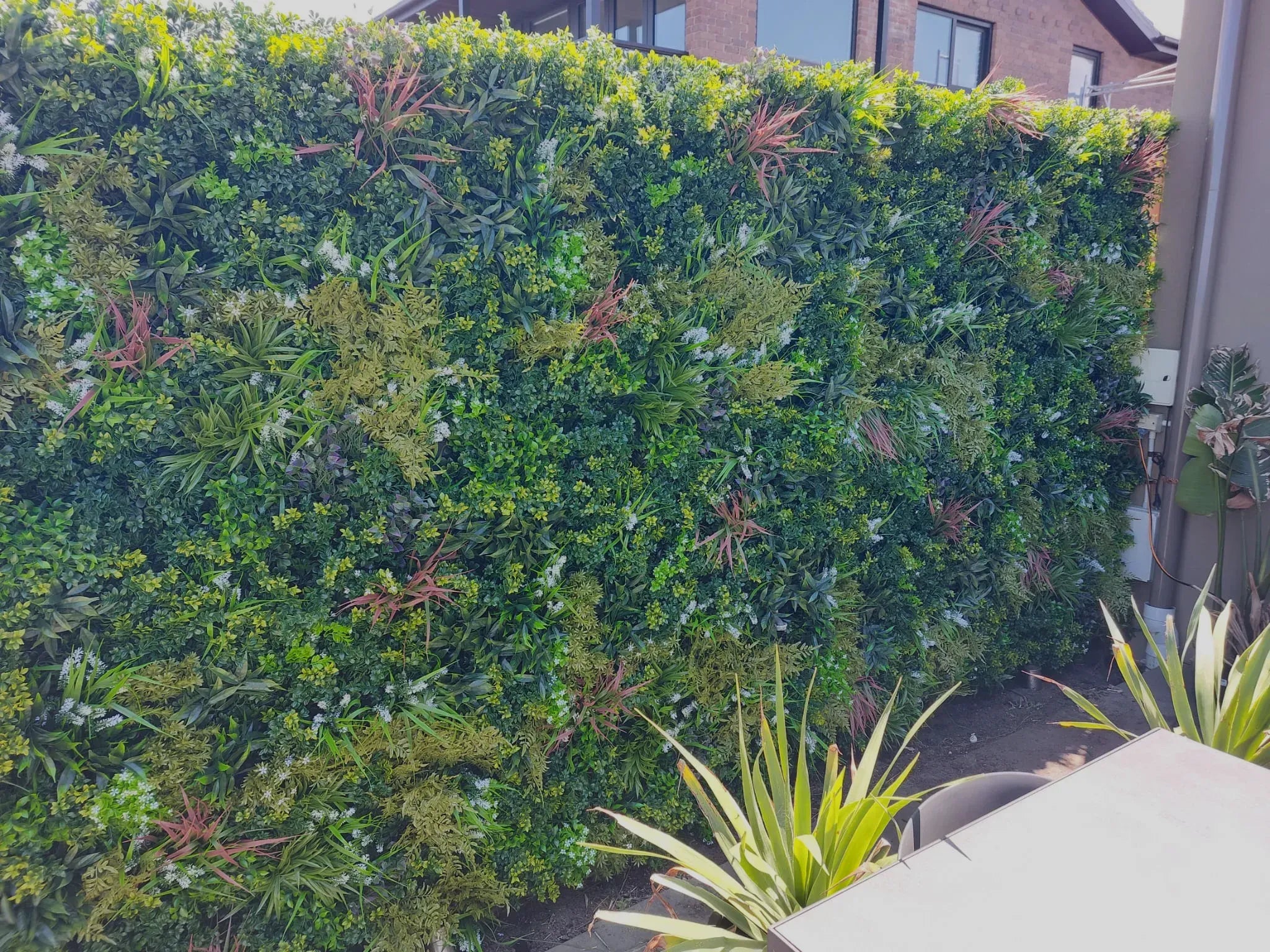 Ultra Premium Artificial Vertical Garden Panel with Vista Like Leaves 