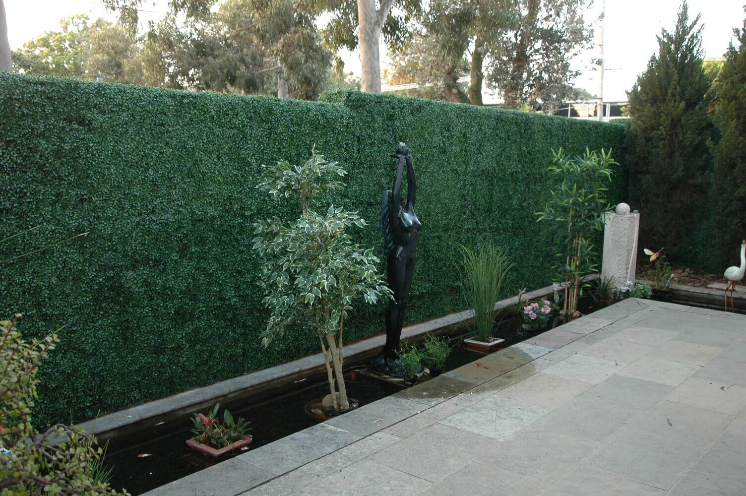 Dark Artificial Boxwood Wall 40" x 40"