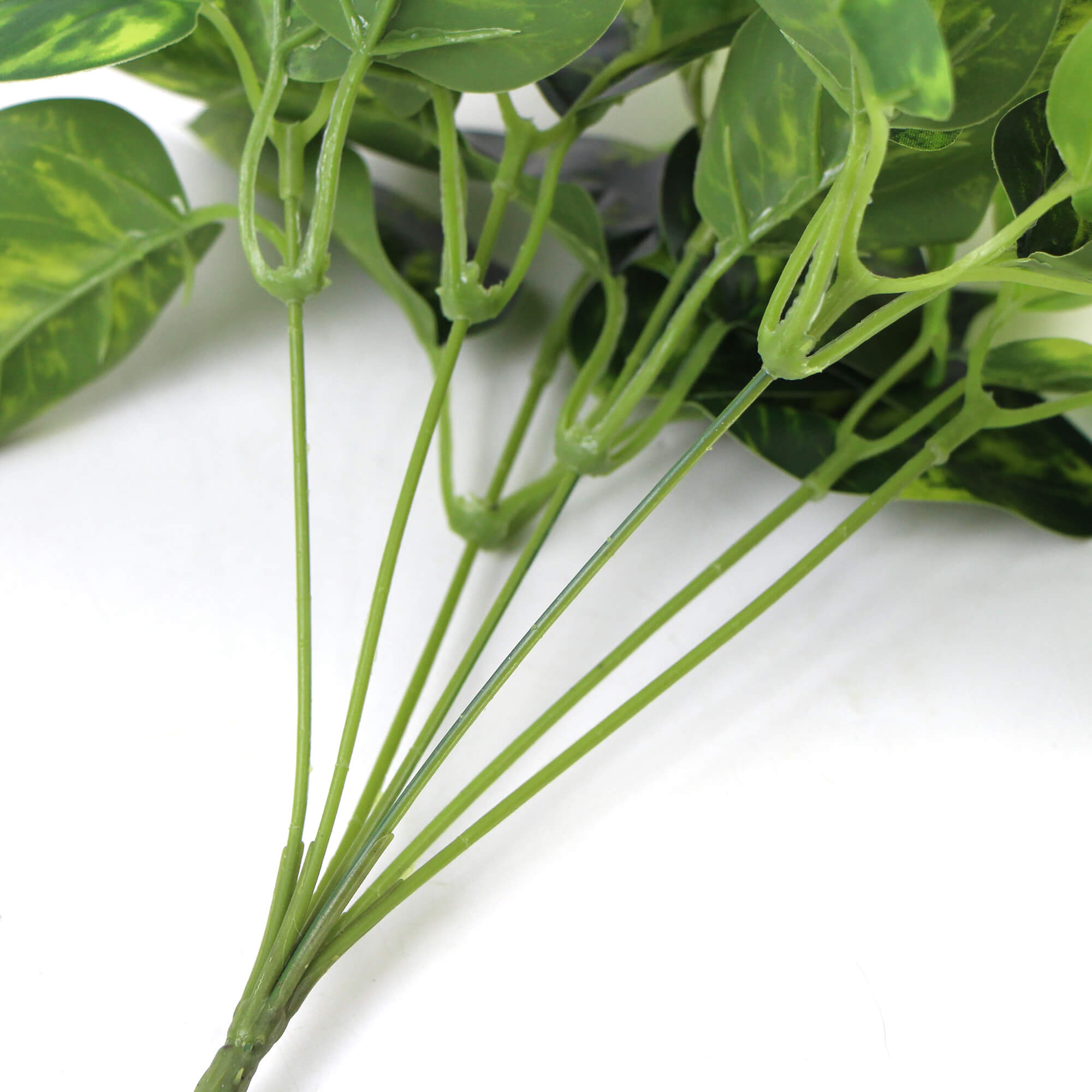 Artificial Pothos / Devil's Ivy Bush 9.5