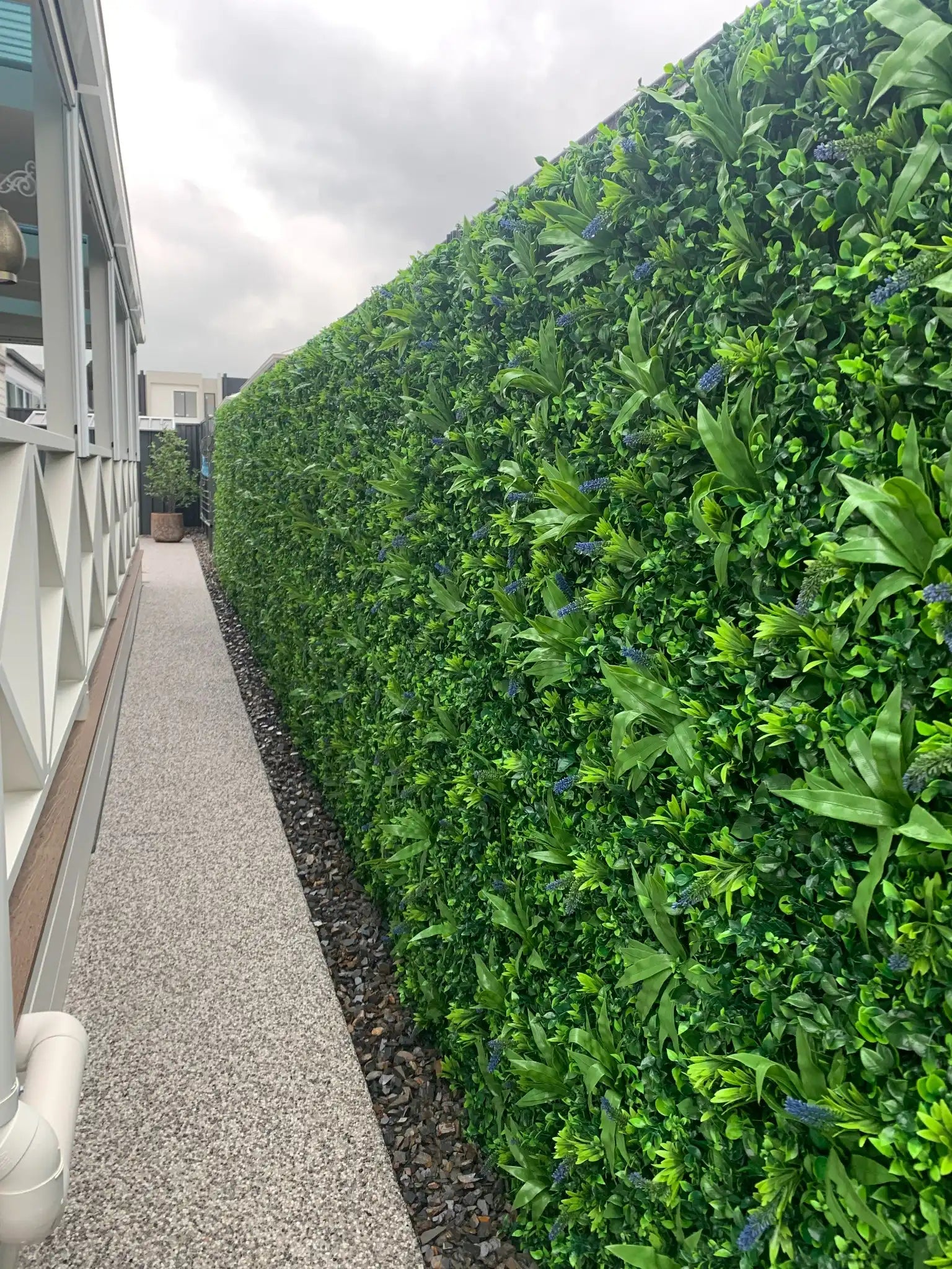 Artificial Living Wall With Lavender Flowers