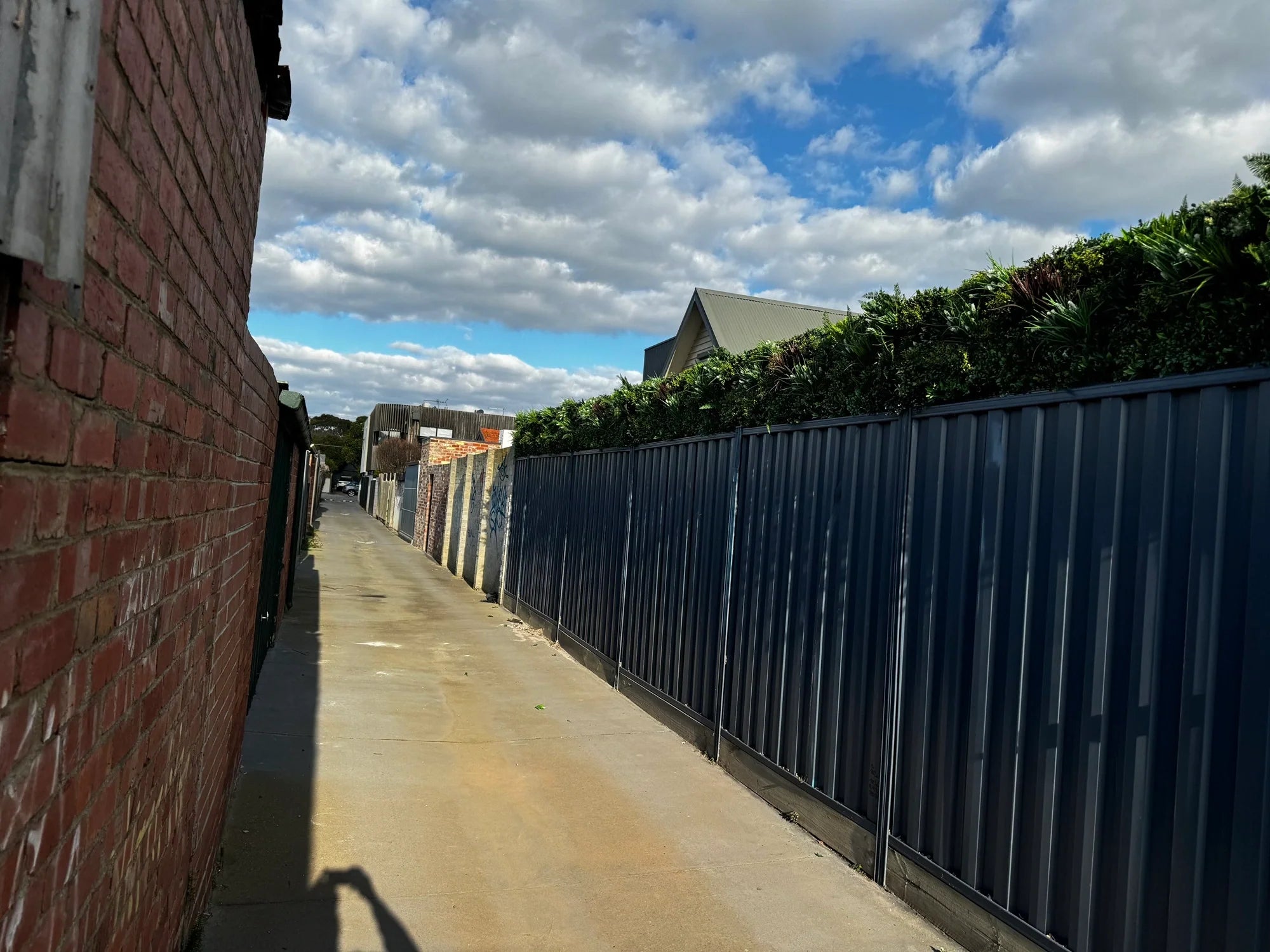 Ultra-Luxury Lush Spring Artificial Vertical Garden Green Wall 40