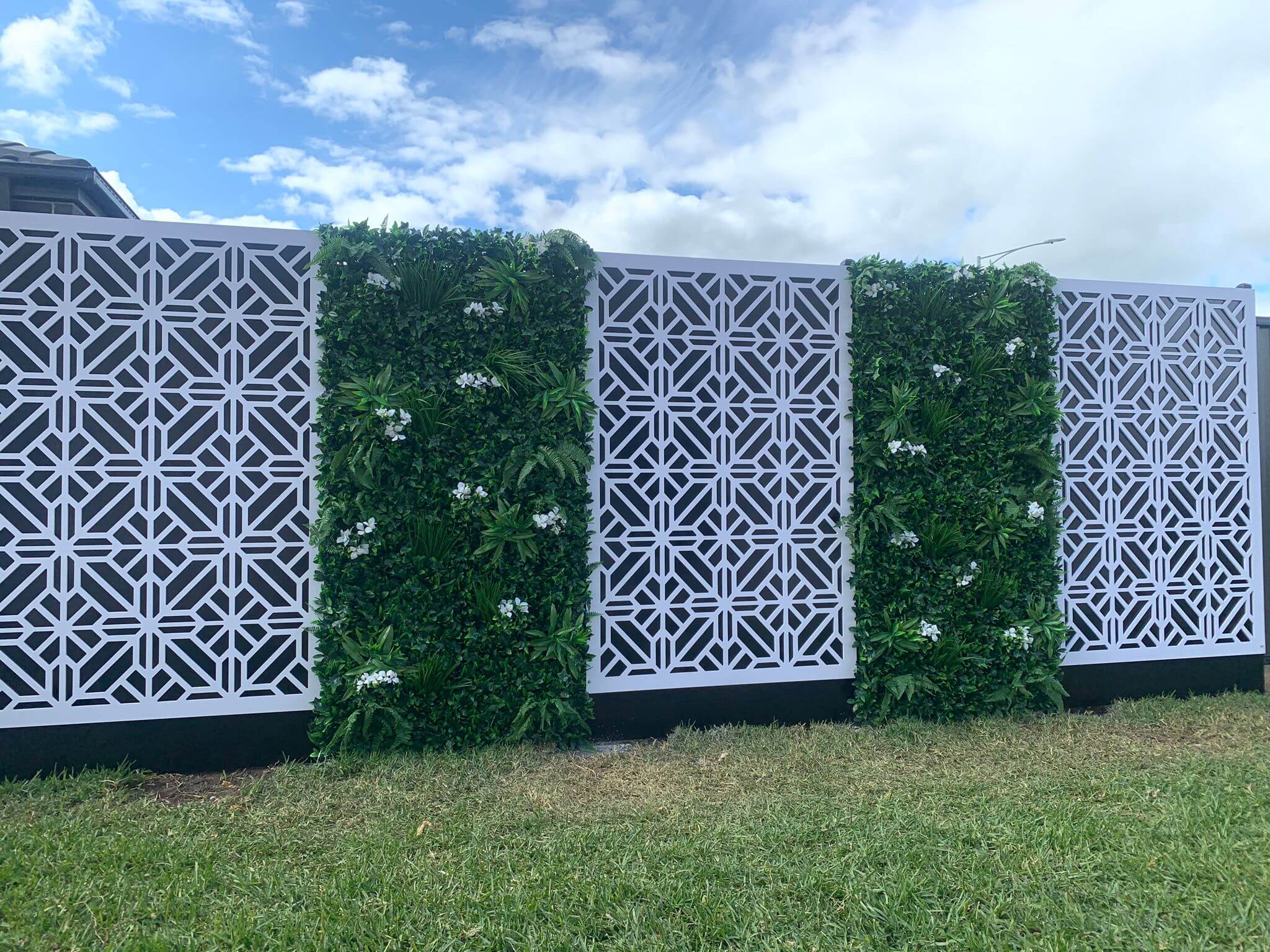Luxury Snowy White Artificial Vertical Garden 40