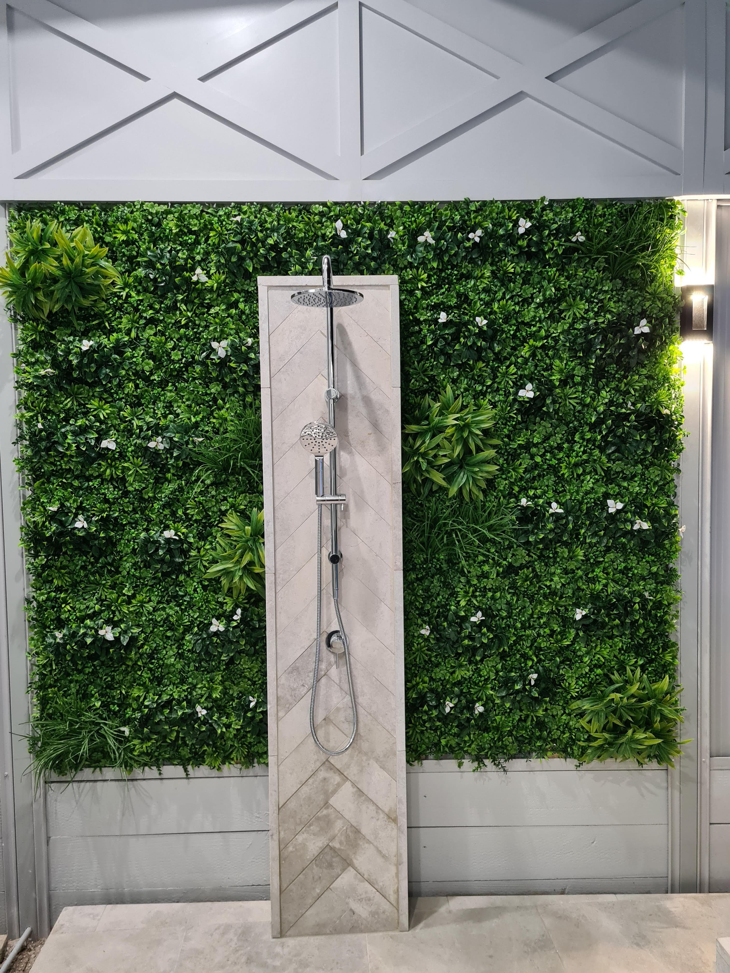 Luxury White Oasis Artificial Vertical Garden 40